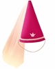 Chapeau princesse ou chapeau fée en feutre laine fuchsia, chapeau pointu dont le bord inférieur est décoré d'un galon rose clair et d'une couronne rose clair et  muni d'un élastique pour fixer le chapeau sous le menton et à la pointe duquel se déploie un voile de tulle rose clair.